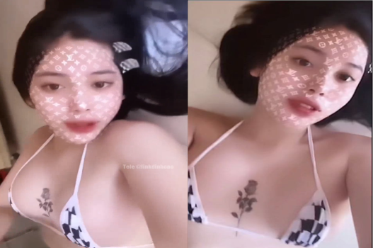 Cô gái quyến rũ yêu chiều anh trai đầy năng lượng